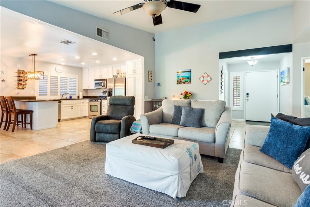 701 West Crestview Street Corona, CA 92882 - Photo 11 of 35