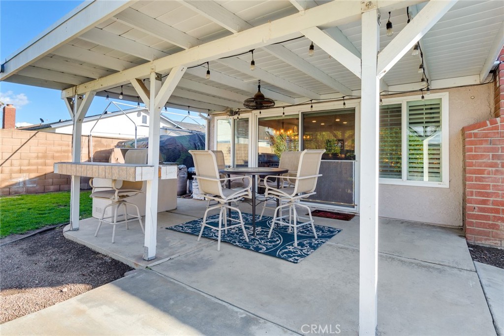 701 West Crestview Street Corona, CA 92882 - Photo 23 of 35