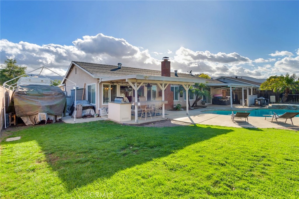 701 West Crestview Street Corona, CA 92882 - Photo 24 of 35