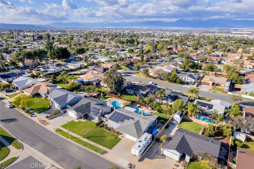 701 West Crestview Street Corona, CA 92882 - Photo 35 of 35