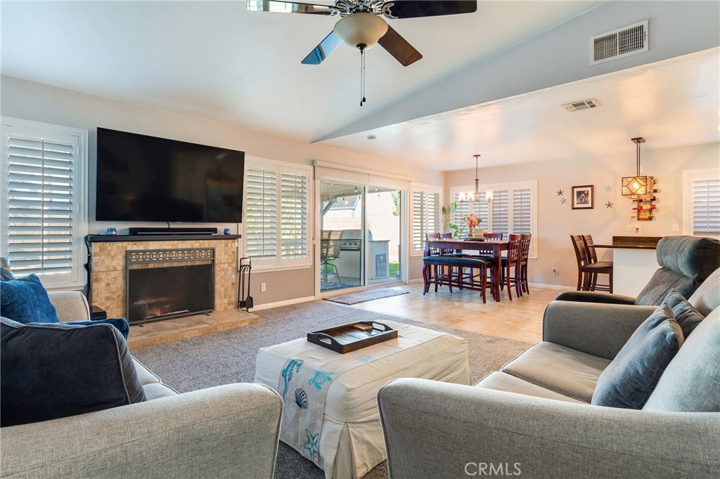 701 West Crestview Street Corona, CA 92882 - Photo 5 of 35