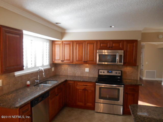 12430 Brady Road Jacksonville, FL 32223 - Photo 4 of 24 Kitchen