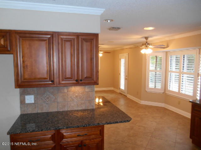 12430 Brady Road Jacksonville, FL 32223 - Photo 5 of 24 Kitchen