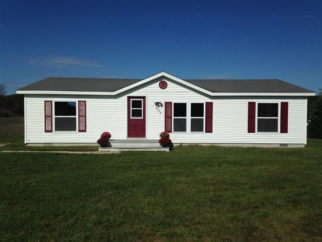6038 Boone Road Traverse City, MI 49685 - Photo 4 of 29 1807389-4.JPG