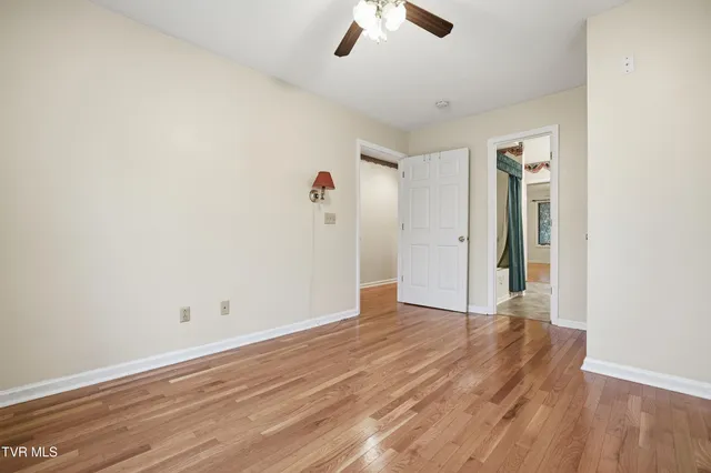 $320,000 | 2509 East Lakeview Drive, Unit 5, Johnson City, TN 37601