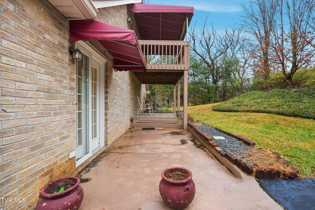 $320,000 | 2509 East Lakeview Drive, Unit 5, Johnson City, TN 37601