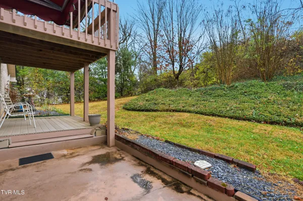 $299,000 | 2509 East Lakeview Drive, Unit 5, Johnson City, TN 37601