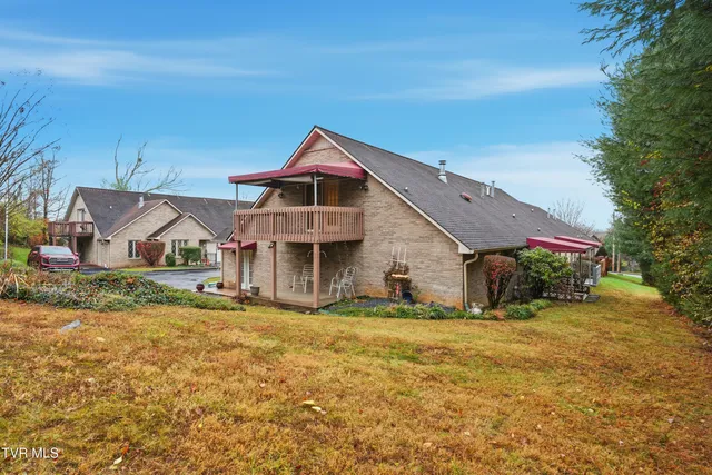 $320,000 | 2509 East Lakeview Drive, Unit 5, Johnson City, TN 37601