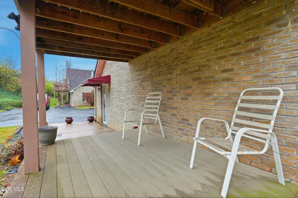 $299,000 | 2509 East Lakeview Drive, Unit 5, Johnson City, TN 37601