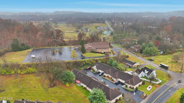 $299,000 | 2509 East Lakeview Drive, Unit 5, Johnson City, TN 37601