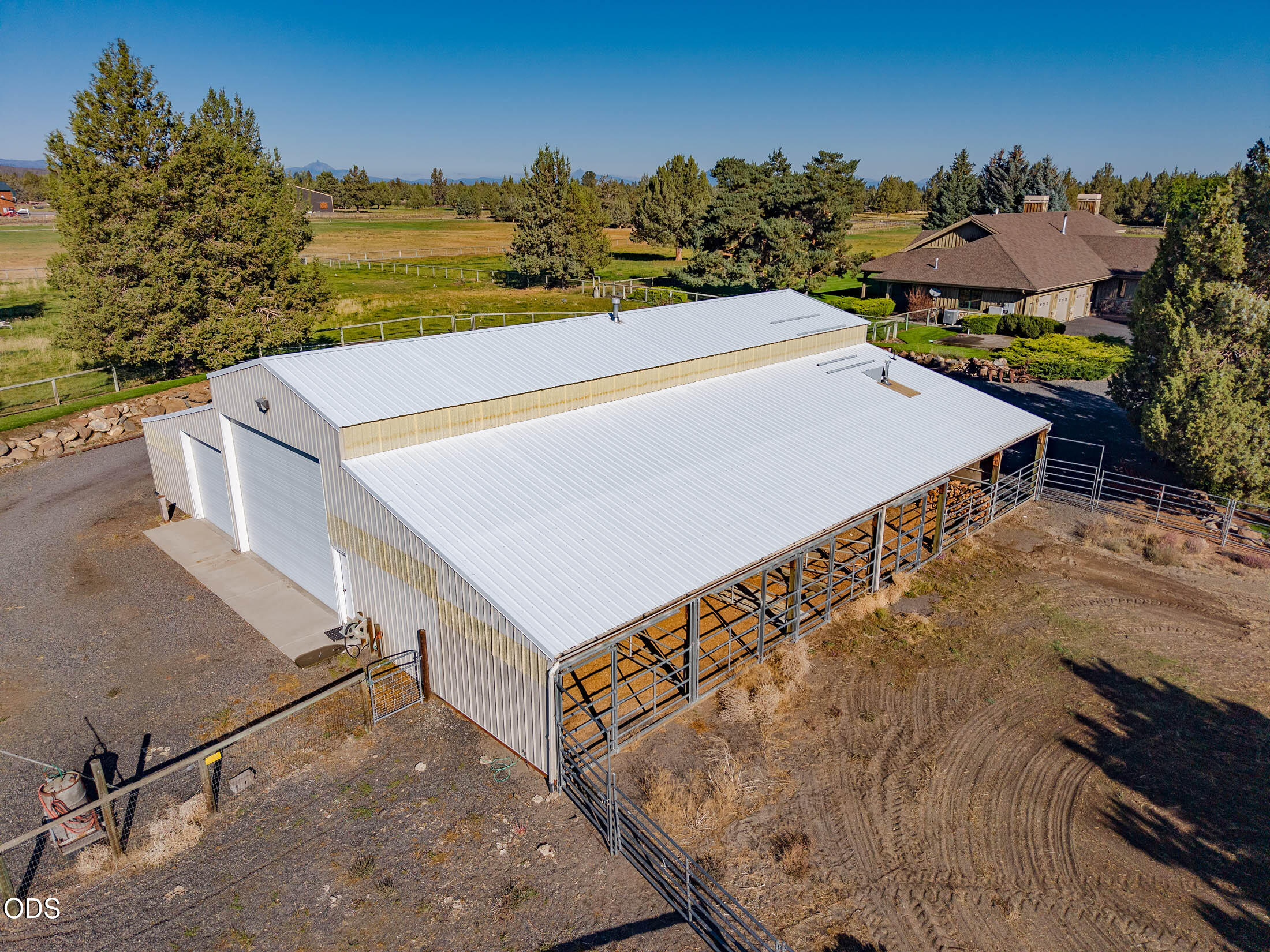 18975 Pinehurst Road Bend, OR 97703 - Photo 57 of 80 Gallery Image 57