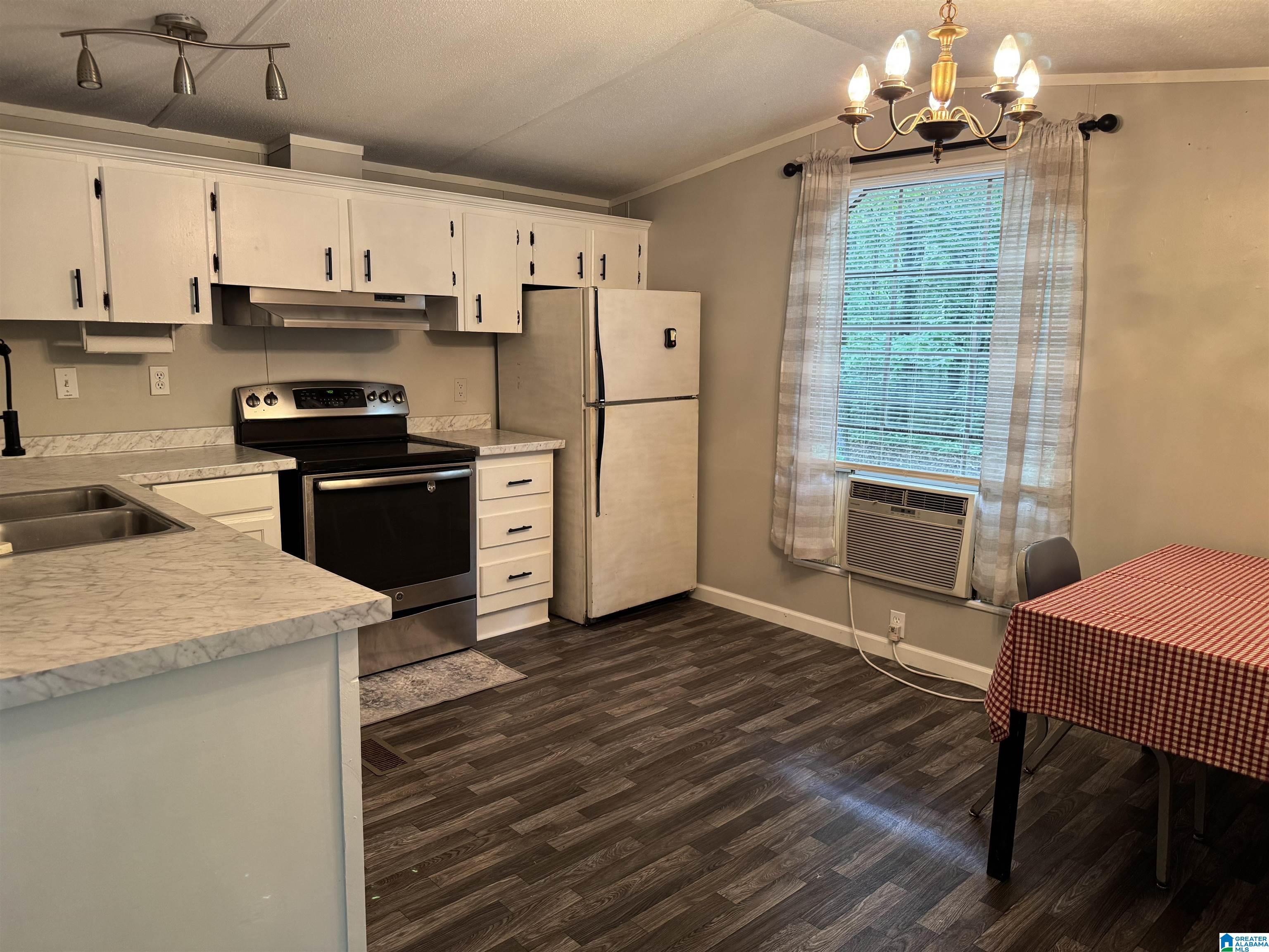 60 Barber Road Riverside, AL 35135 - Photo 5 of 7