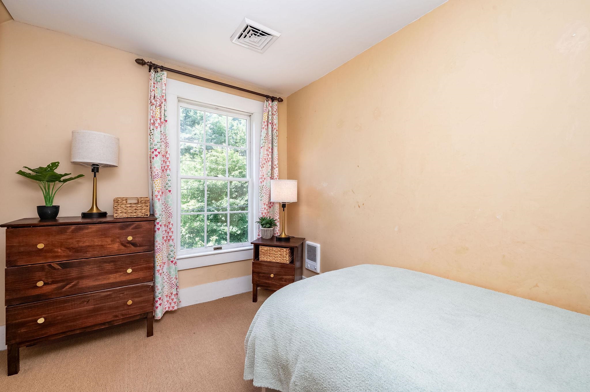 8 Prospect Street Rochester, NH 03867 - Photo 28 of 37