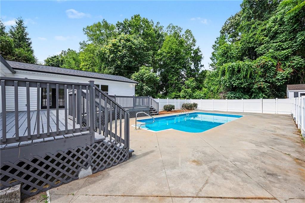 8145 Spotswood Road Summerfield, NC 27358 - Photo 5 of 36