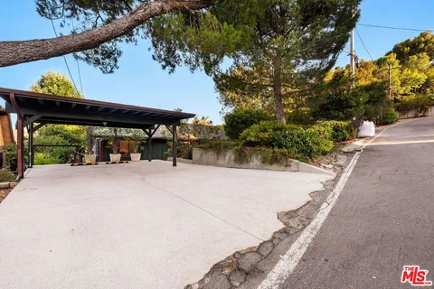 $1,550,000 | 19806 Valley View Drive, Topanga, CA 90290