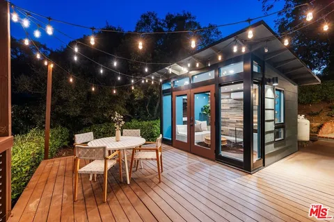 $1,550,000 | 19806 Valley View Drive, Topanga, CA 90290