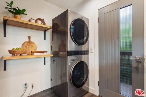 $1,550,000 | 19806 Valley View Drive, Topanga, CA 90290