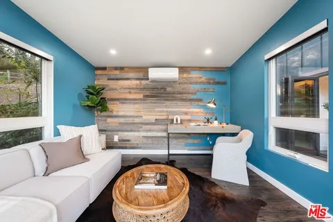 $1,550,000 | 19806 Valley View Drive, Topanga, CA 90290