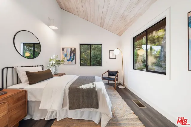 $1,550,000 | 19806 Valley View Drive, Topanga, CA 90290