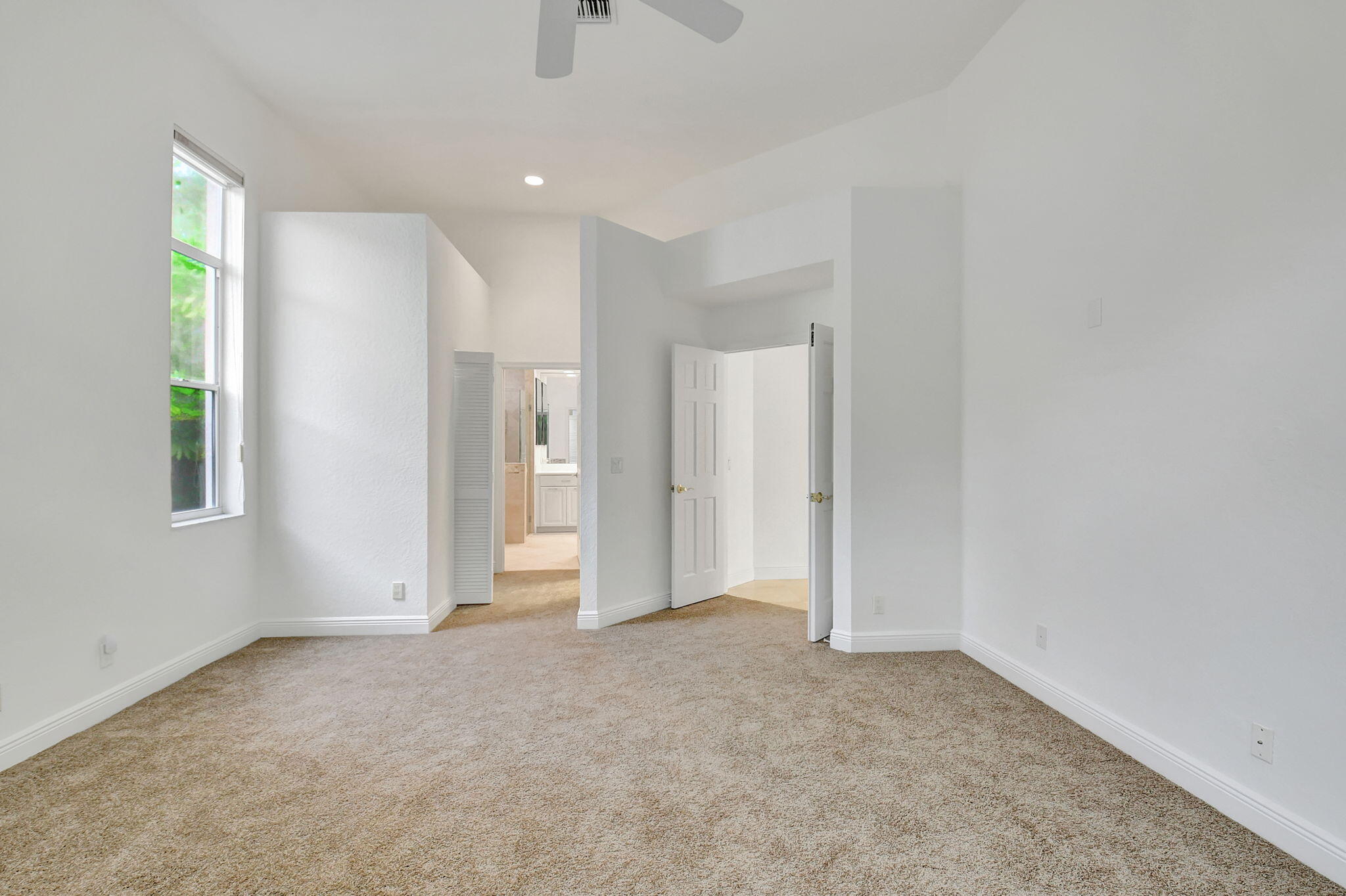 6689 Northwest 23rd Terrace Boca Raton, FL 33496 - Photo 19 of 40 25-web-or-mls-DSC_6675