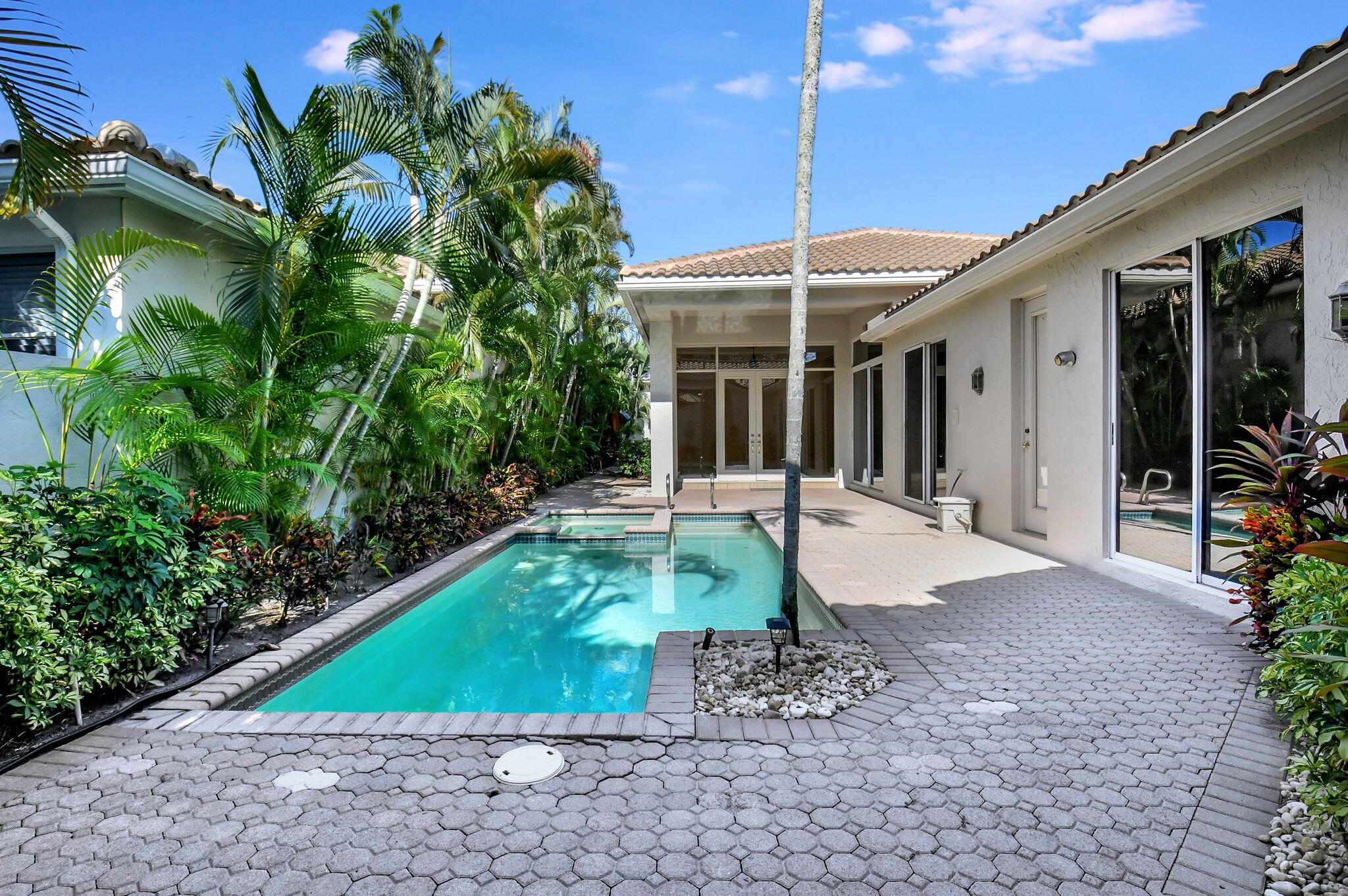 6689 Northwest 23rd Terrace Boca Raton, FL 33496 - Photo 5 of 40 29-web-or-mls-DSC_4246