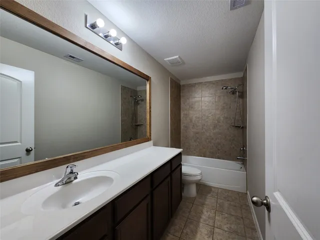 $1,995 | 22527 Cloverland Field Drive, Hockley, TX 77447