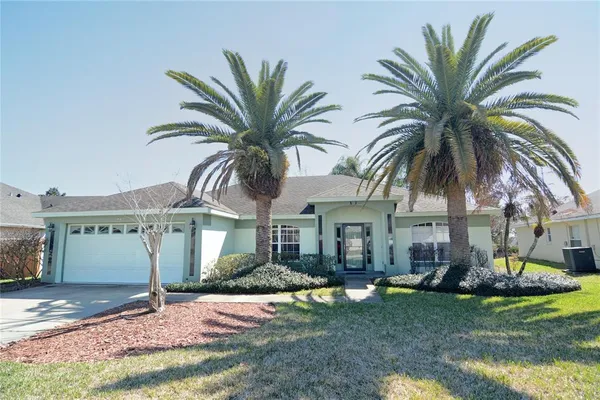 $395,000 | 19 Spring Ridge Drive, DeBary, FL 32713