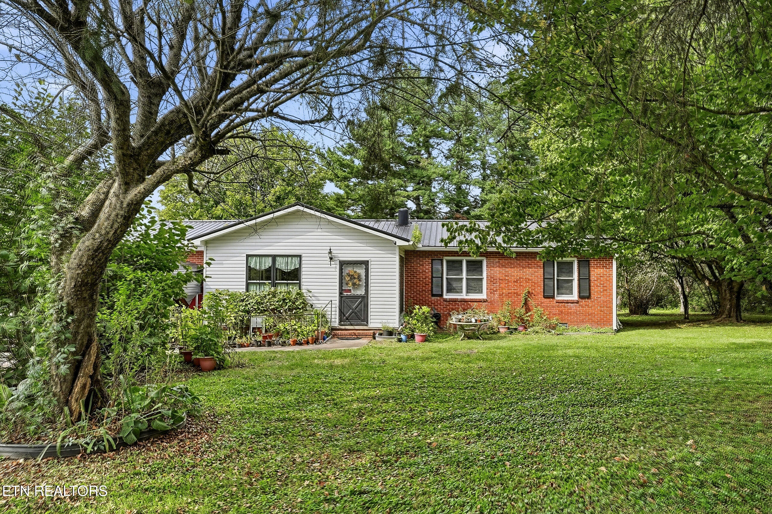 2650 Cook Road Crossville, TN 38571 - Photo 4 of 51 002_BLP05694
