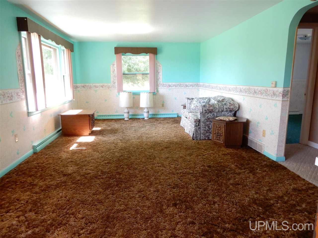 3056 18th Road, Unit RIVERLAND AREA Escanaba, MI 49829 - Photo 7 of 27