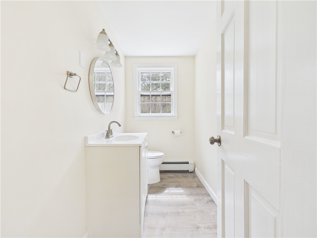 6502 Flat River Road Coventry, RI 02827 - Photo 8 of 34