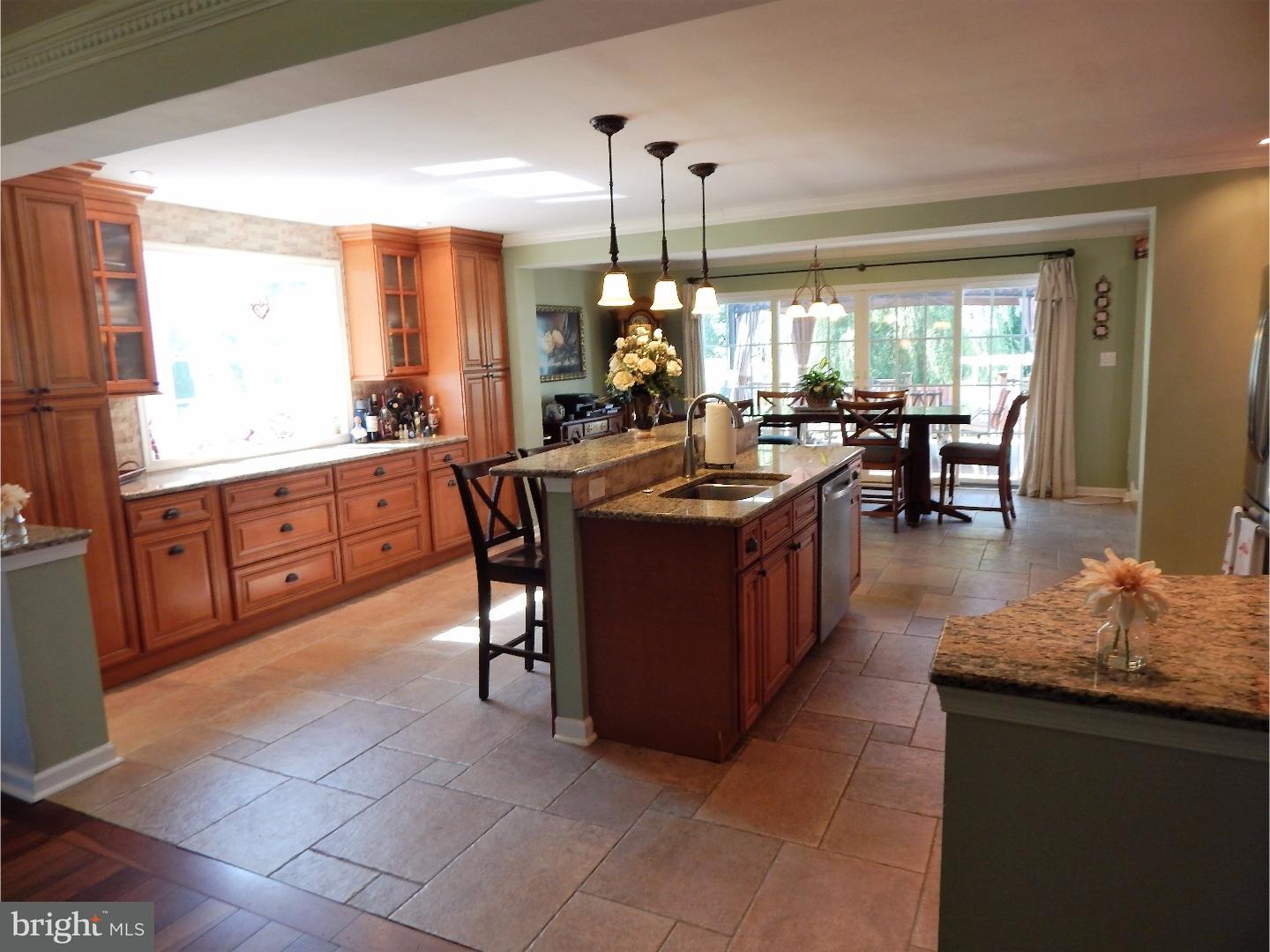 314 Bloomfield Road Warminster, PA 18974 - Photo 9 of 25 Kitchen