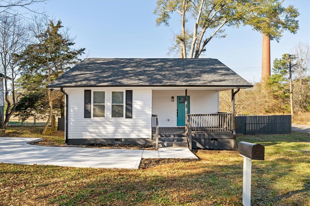 223 K Street Anderson, SC 29625 - Photo 1 of 27 Welcome Home!