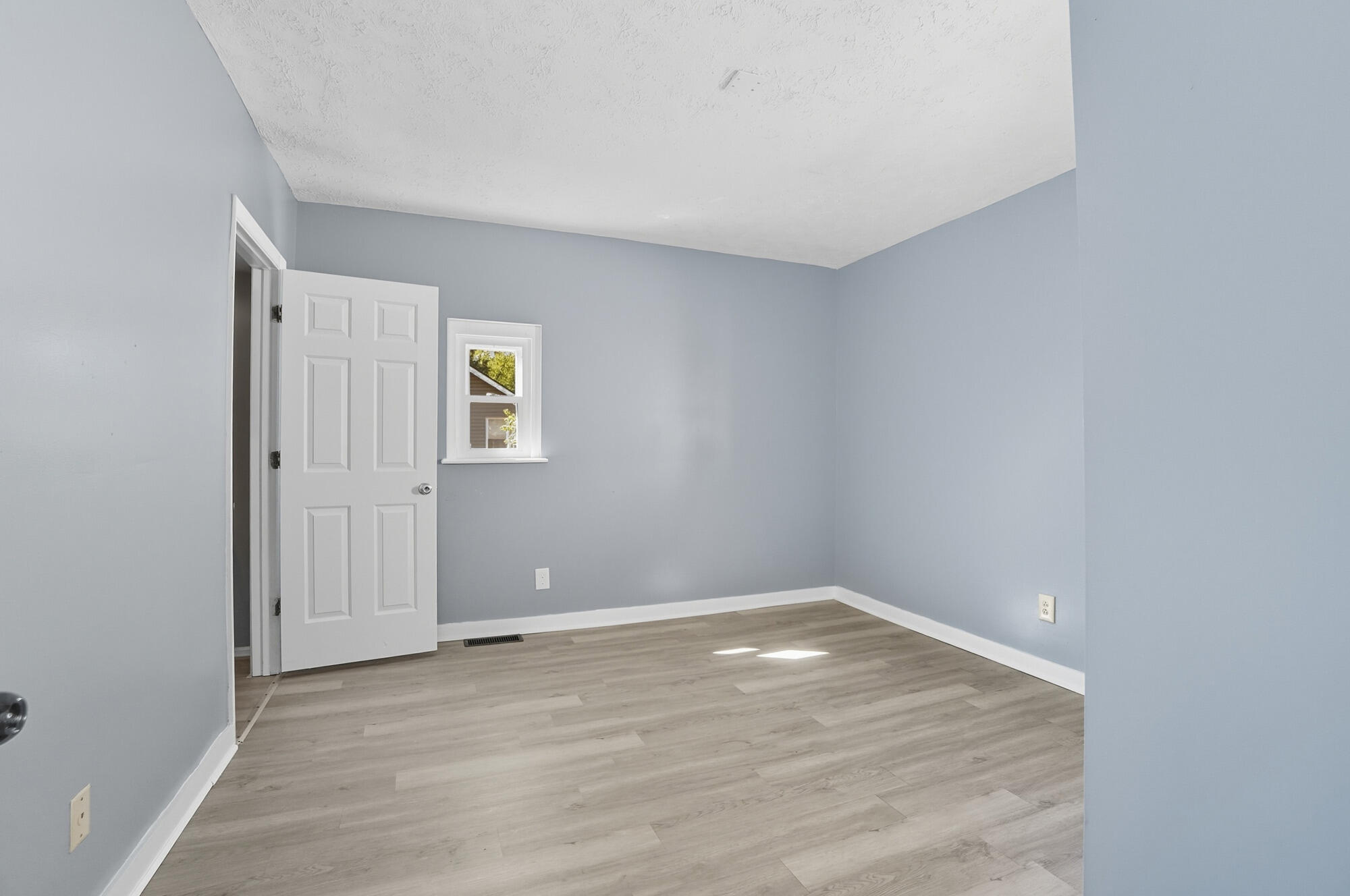 319 Altamont Road Covington, KY 41016 - Photo 9 of 30