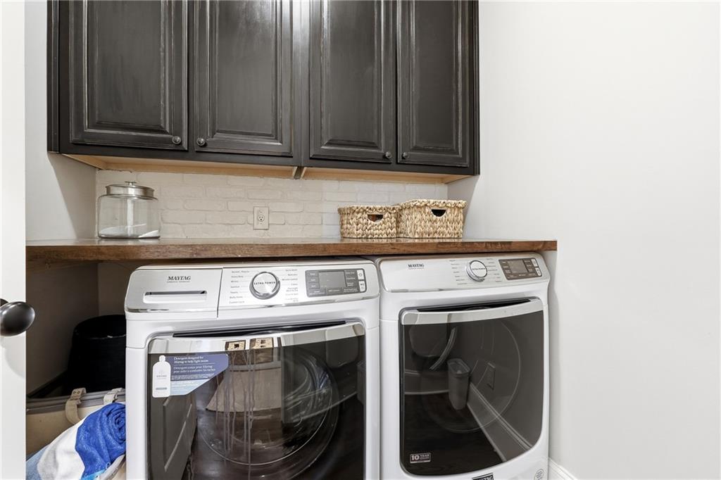 18 Starlight Drive Cartersville, GA 30121 - Photo 52 of 74 a utility room with dryer and washer