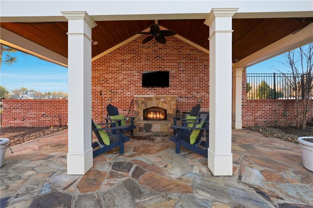 18 Starlight Drive Cartersville, GA 30121 - Photo 57 of 74 a backyard of a house with seating space