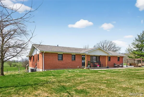 $425,000 | 16045 State Hwy D, Oak Ridge, MO 63769
