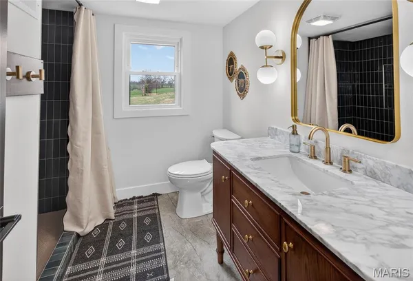 $425,000 | 16045 State Hwy D, Oak Ridge, MO 63769