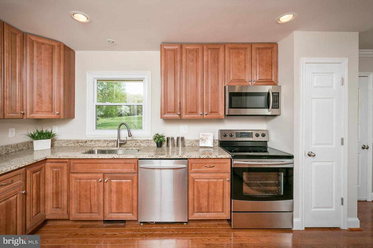 4711 Old Hanover Road Westminster, MD 21158 - Photo 8 of 30 Kitchen