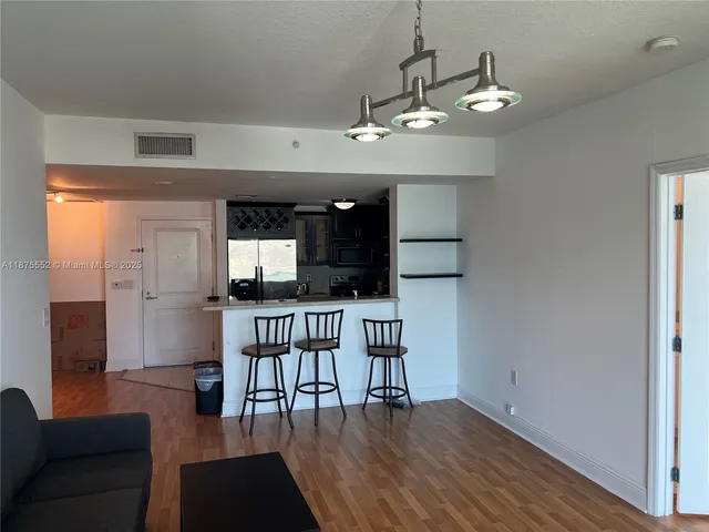 $3,600 | 1250 South Miami Avenue, Unit 2604, Miami, FL 33130