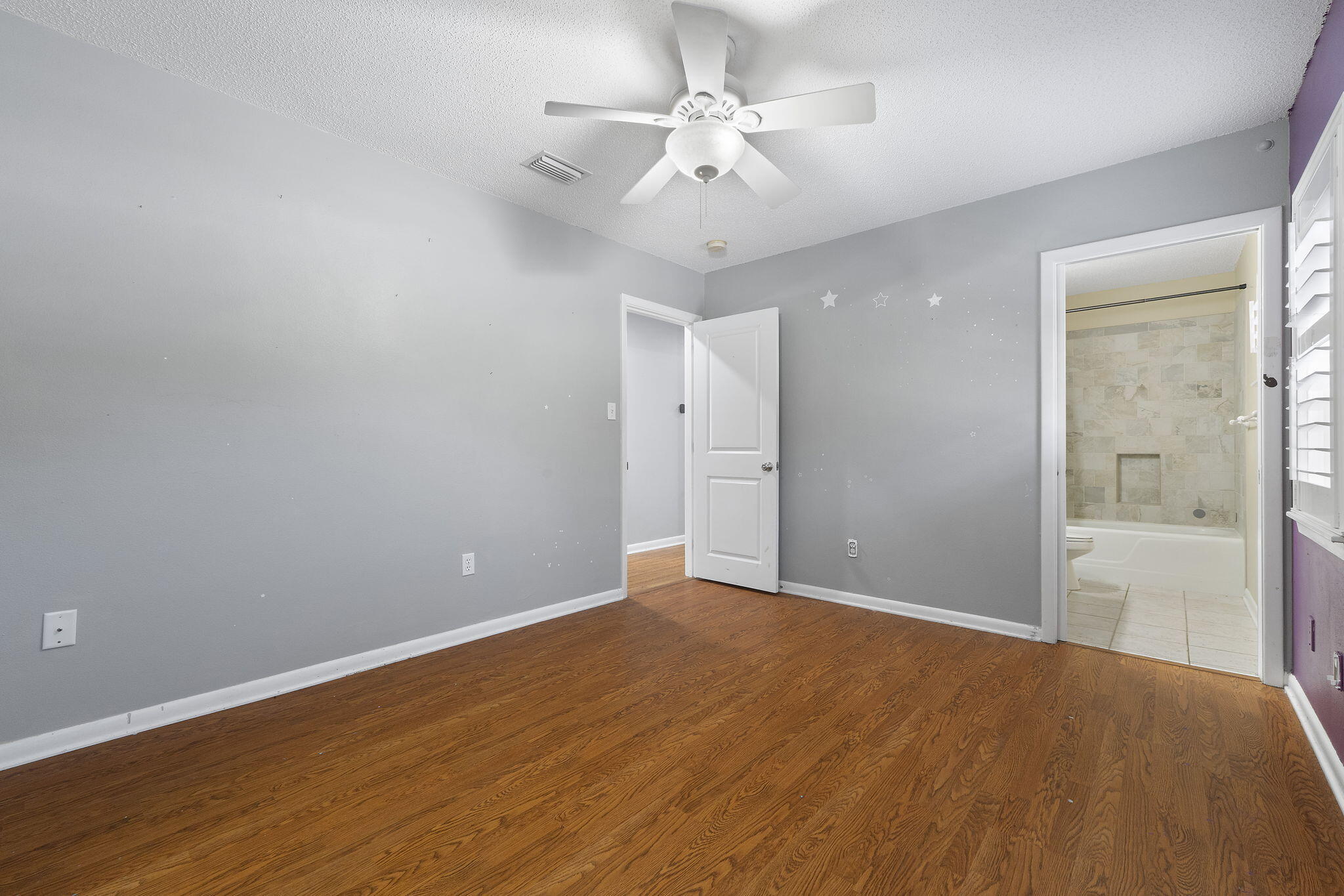 12 Hillcrest Drive Shalimar, FL 32579 - Photo 33 of 45 a view of an empty room with a window