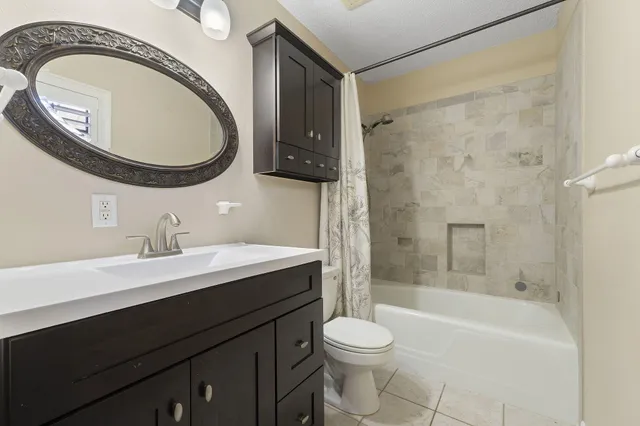 $670,000 | 12 Hillcrest Drive, Shalimar, FL 32579