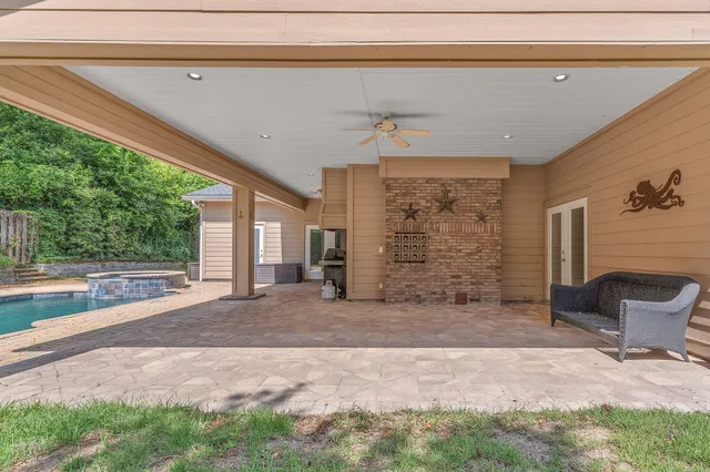 $670,000 | 12 Hillcrest Drive, Shalimar, FL 32579