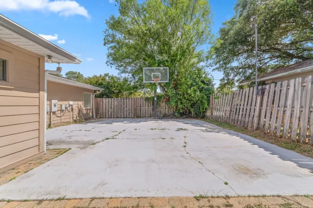 $670,000 | 12 Hillcrest Drive, Shalimar, FL 32579