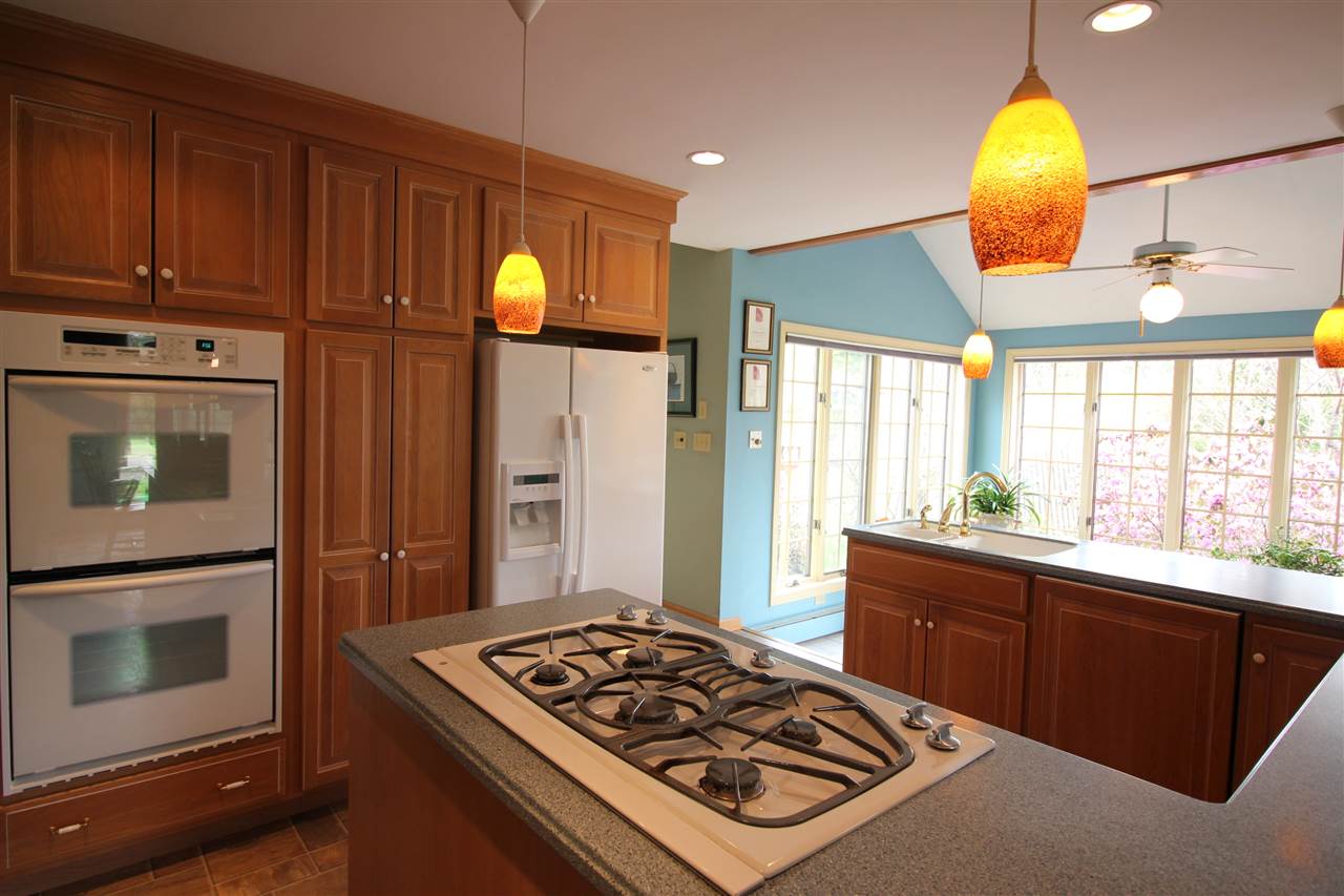 101 Summit View Road New London, NH 03257 - Photo 18 of 32 Gallery Image 18