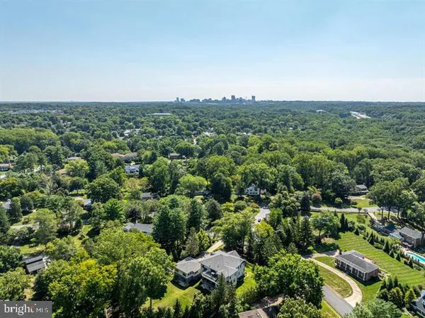 $20,000 | 9604 Pembroke Place, Vienna, VA 22182