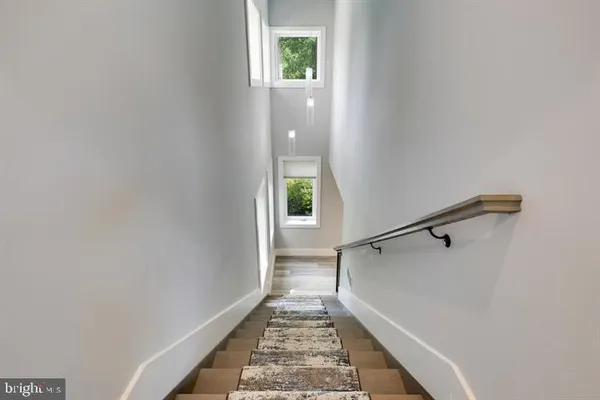 $20,000 | 9604 Pembroke Place, Vienna, VA 22182