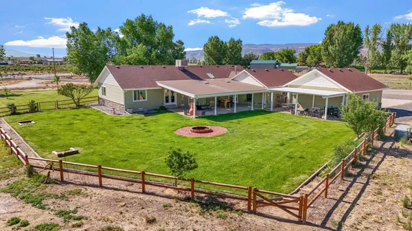 $760,000 | 1392 M M 1/4 Road, Loma, CO 81524