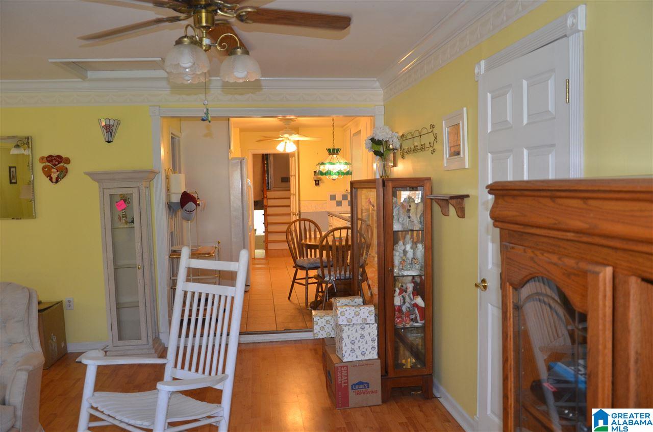 628 Cambridge Road Bessemer, AL 35023 - Photo 5 of 29