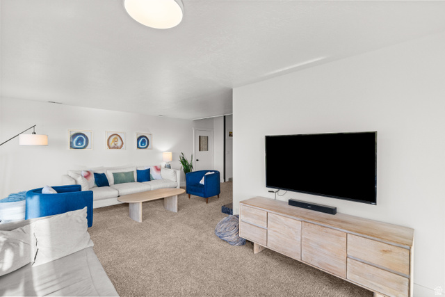 1209 North 950 East Bountiful, UT 84010 - Photo 10 of 75