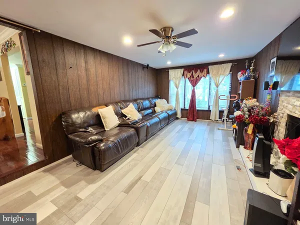 $659,900 | 710 North Argonne Avenue, Sterling, VA 20164